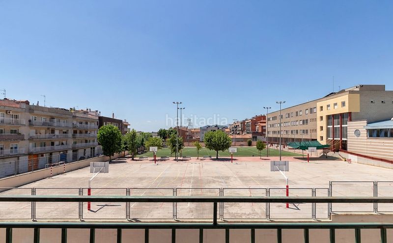 Foto 5b3cecc1-7c11-4ccf-b7bf-9a5b2d322359. Dúplex amb calefacció a Zona Esportiva Terrassa