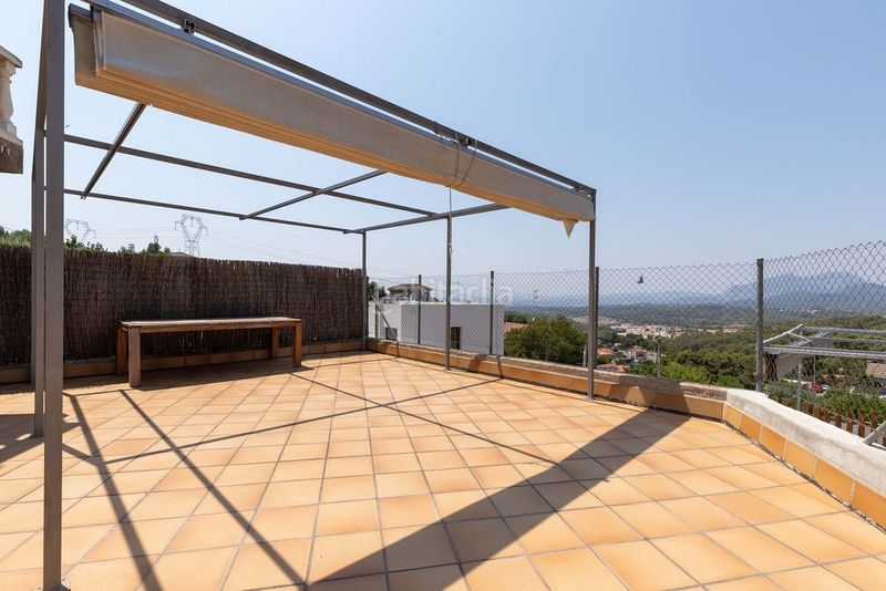 Foto cdd7a343-3ce4-4c5b-9993-e5e8f160aa87. Casa amb calefacció aparcament piscina a Can Palet de Vista Alegre Terrassa
