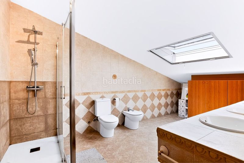 Foto fc5ac887-6671-44ec-aefd-55896a6333d9. Casa amb calefacció aparcament piscina a Can Palet de Vista Alegre Terrassa