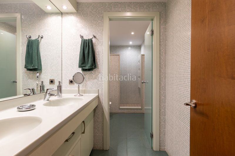 Foto 136685e7-cff8-4563-bad1-60db12906265. Casa amb calefacció aparcament piscina a Matadepera