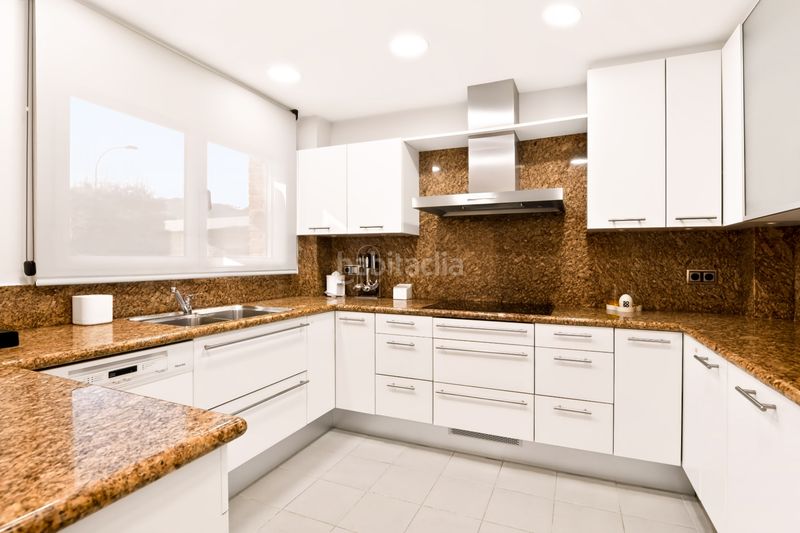 Foto 488d903a-da13-4823-bb7a-4f64e2df60ba. Casa amb calefacció aparcament piscina a Matadepera
