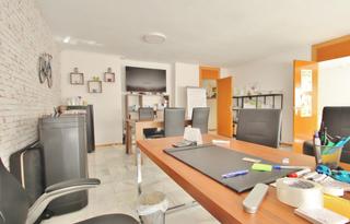 Bureau à Calle paseo de almería 43. Oficina amplia, luminosa, confortable.. precio de escándalo.