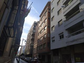 Edificio in Calle gerona 14. Edificio en el centro del centro. invierte en futuro
