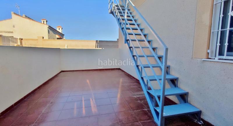 Foto 012f349a-ce8d-4b15-810d-ce7458857dd6. Chalet  individual en Retamar con dos viviendas independientes. un hogar que se adapta a ti. en Almería