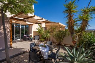 Maison jumelée à Atarazanas (cg) 75. Chalet 6d, 4b en cabo de gata