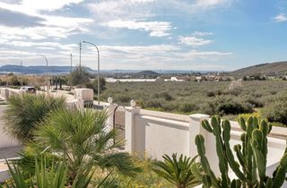 Casa pareada en Calle islas baleares (vl) 32. Gran chalet en nijar villa