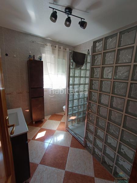 Foto f4acb5e8-293e-4b18-8787-fa405d453a9c. Dúplex amb aparcament a Totana