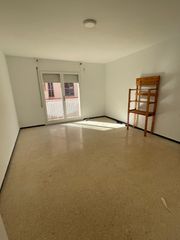 Pis  Carrer sant agustí. Gran piso de 136 m² con balcón y múltiples posibilidades