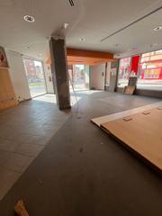 Location Local commercial  Calle puerta de valencia 24. Local acondicionado