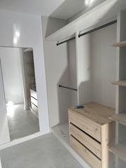 Flat  Calle tejares 46. Piso sin extrenar amueblado