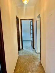 Pis  Calle maría marín. Piso economico comunidad bajisima