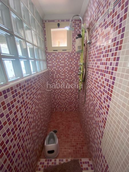 Foto bf302f83-d635-4e6d-be92-9ff237774717. Àtic amb xemeneia calefacció aparcament piscina a Albacete