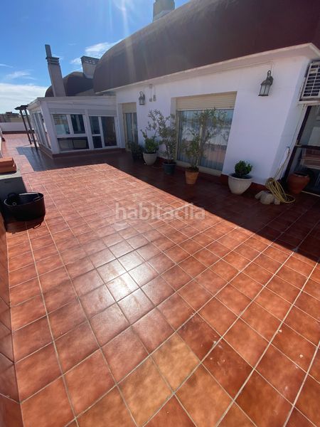Foto f4f8b9bb-4996-4539-8c2f-d801b50e6fc4. Àtic amb xemeneia calefacció aparcament piscina a Albacete