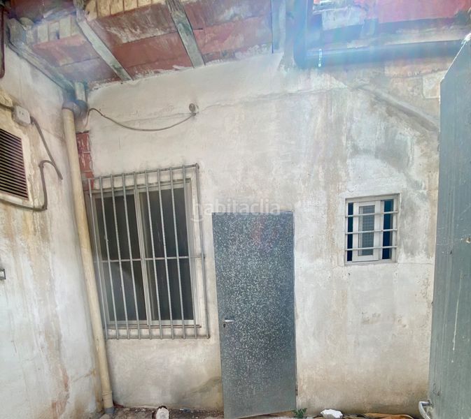 Foto 87b18c89-ff0d-4e0e-a24b-40f35c23546c. Business premise in calle hermanos falco 34 in Hospital Albacete