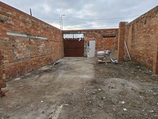 Casa  Felix rodriguez de la fuente. Casa de pueblo a reformar mas parcela