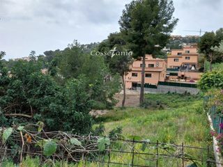 Rural plot  Illes filipines. Parcela urbanizable