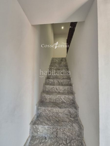 Foto 09adf3ff-6567-4485-bb42-19af0745d276. Casa adossada a Calafell poble Calafell
