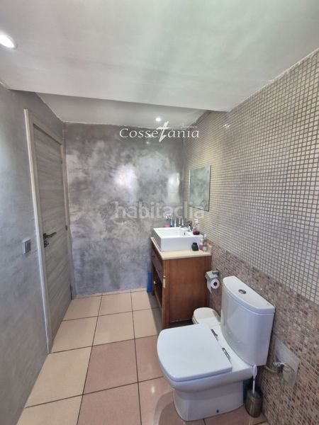 Foto c503a4a7-1161-4998-aec3-cc736f276993. Casa adossada a Calafell poble Calafell