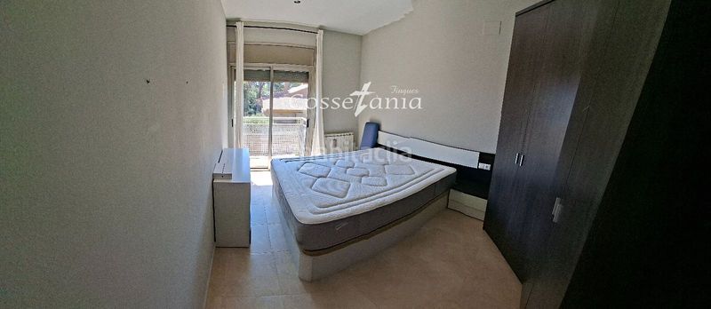 Foto 5b543905-a71c-4f02-be80-f1f2a39e6d74. Casa adossada amb aparcament piscina a Bonavista Vendrell (El)