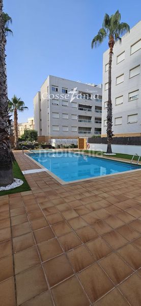 Foto fb19f884-3f6f-4f89-8f80-1dd7656062cd. Pis amb calefacció aparcament piscina a L´Estany Calafell