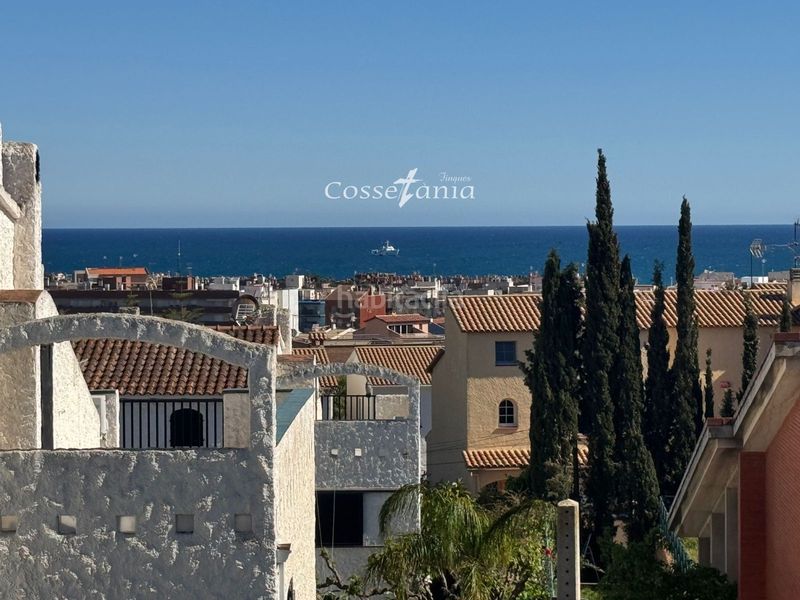 Foto a5073b45-0813-4f74-bcaa-10ed62eec21f. Casa adosada en Sant Jordi Torredembarra