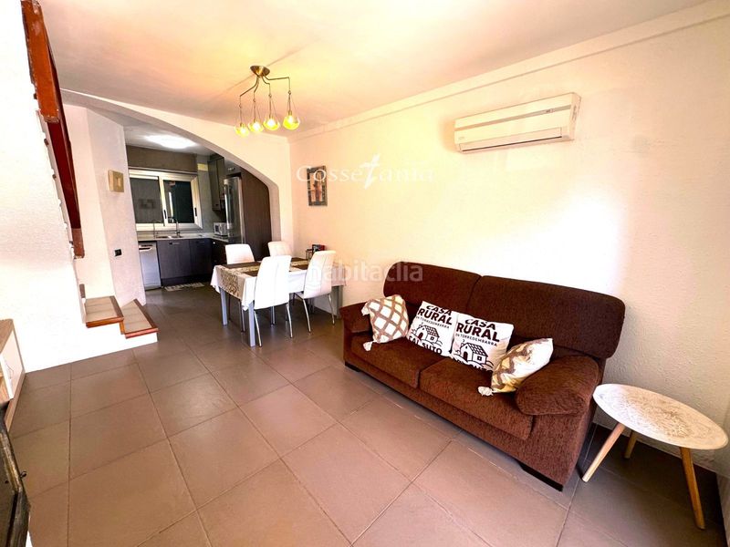 Foto f6b093d9-feac-45b3-9a88-10a1b39fa9a2. Casa adosada en Sant Jordi Torredembarra