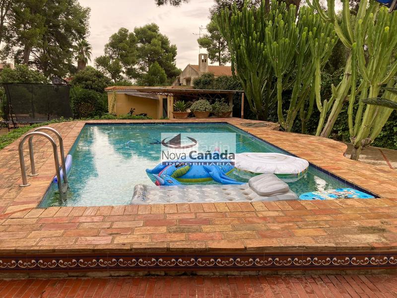 Foto 1f4781de-6a8a-4daf-93a3-c62e614a4861. Chalet mit heizung pool in La Cañada Paterna