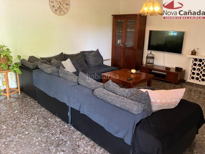 Foto b6fe45c0-9443-49e3-81e9-d8f23a50e69c. Chalet with parking pool in La Cañada Paterna