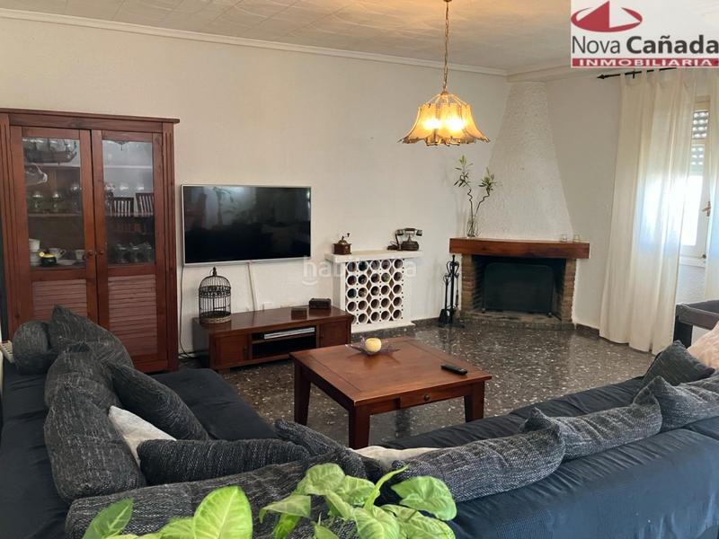 Foto 2720ac61-0ae0-40e7-a7f6-11404b884ff6. Chalet avec parking piscine dans La Cañada Paterna