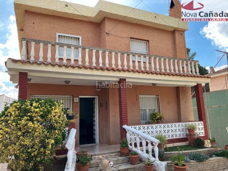 Foto 631717a0-a8da-4db3-9dbf-b6b1426e2a9b. Chalet en La Cañada Paterna