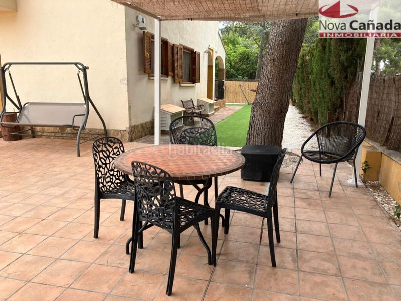 Foto 796f8b8c-7fac-4524-a0d3-afdf61498099. Casa aparellada amb calefacció aparcament piscina a Paterna