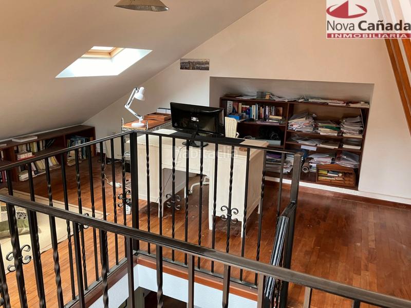 Foto 4f3f9665-4305-49ba-8030-c2343943d988. Casa bifamiliare con riscaldamento parcheggio piscina in Paterna