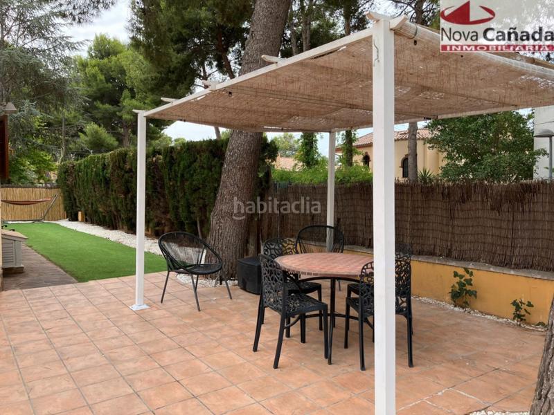 Foto 6fae8942-cbd7-4e79-bc2b-299644fe59b2. Casa bifamiliare con riscaldamento parcheggio piscina in Paterna