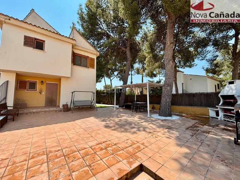 Foto f13dfdd5-cc8c-4f7c-b002-2c8b22425e45. Casa bifamiliare con riscaldamento parcheggio piscina in Paterna