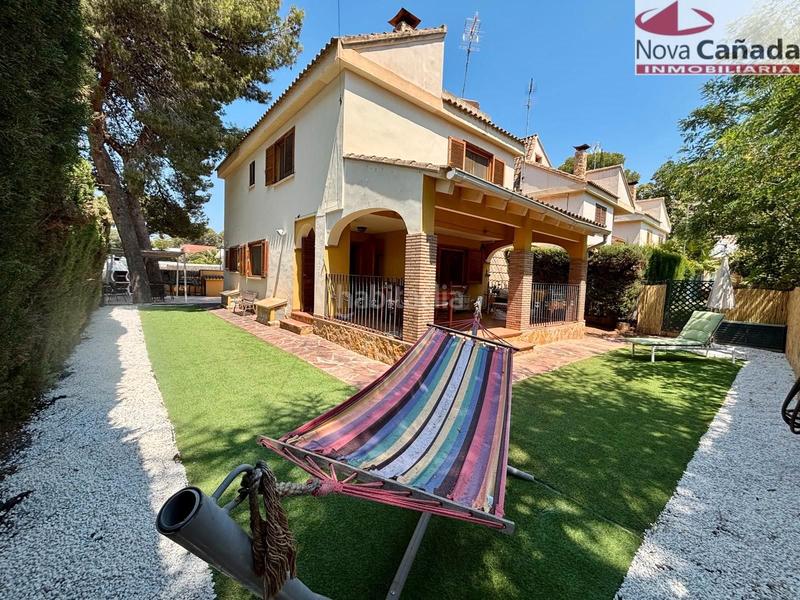 Foto cc687c25-4cfb-4ed5-92e4-bc66b40ba17d. Doppelhaus mit heizung parking pool in La Cañada Paterna