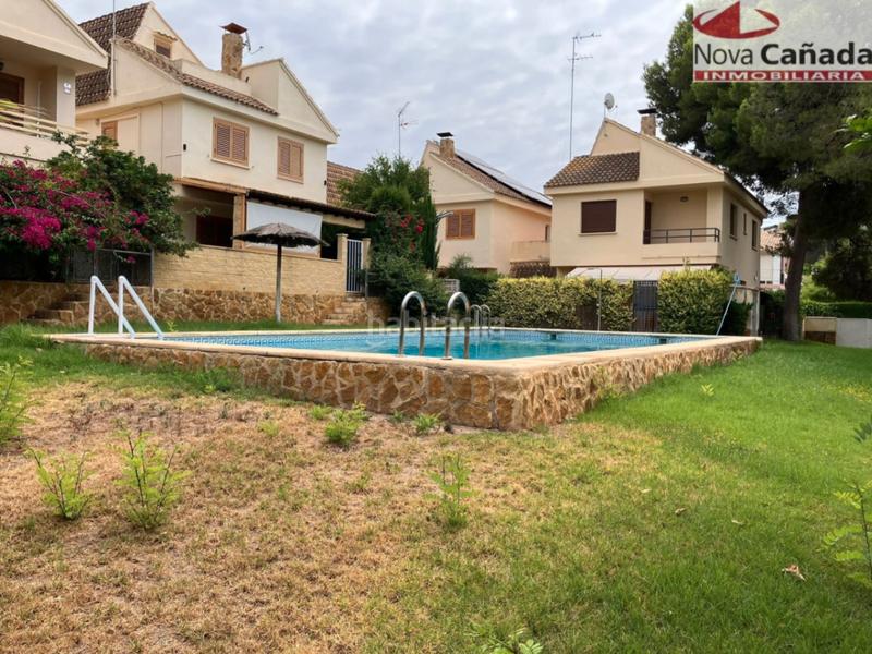 Foto 92fbc761-a6e4-4833-814e-4e8e7391f934. Maison jumelée avec chauffage parking piscine dans La Cañada Paterna