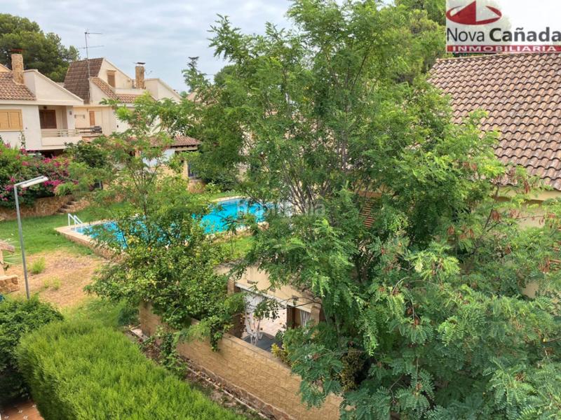 Foto b2305c4e-b68a-4cf9-a3c9-62fad5c8bf48. Maison jumelée avec chauffage parking piscine dans La Cañada Paterna