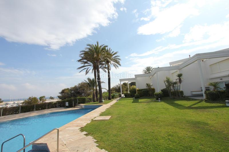 Foto 9abb8e1b-5948-4636-8d44-3a2f43af5c16. Casa adossada amb calefacció aparcament piscina a Torredembarra