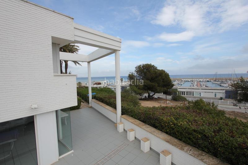 Foto a99d3bb1-2b3e-48df-a6d7-13b294976adc. Casa adossada amb calefacció aparcament piscina a Torredembarra