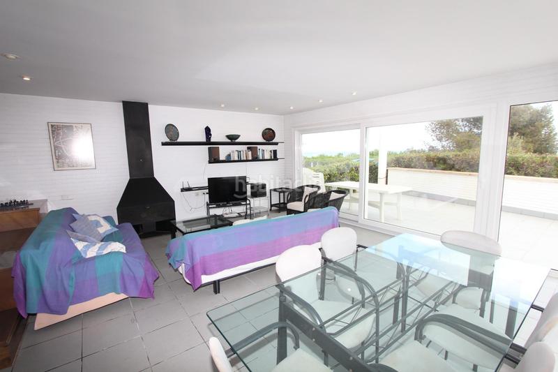 Foto b80821c4-6e0f-4de9-9a31-884b52343883. Casa adossada amb calefacció aparcament piscina a Torredembarra