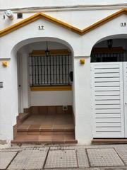 Casa a schiera in Calle río sena 11