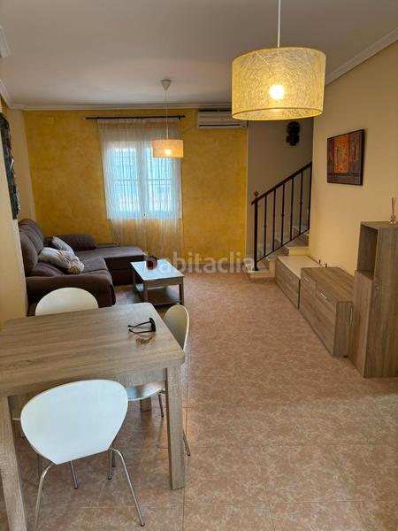 Foto 43b36cc4-d44b-4bf8-ae7c-4f14a52220e6. Casa adosada en calle río sena 11 en Núcleo urbano Chiclana de la Frontera