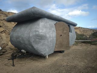 Mas  Tajao. Mobil home flinstonos  picapiedra house