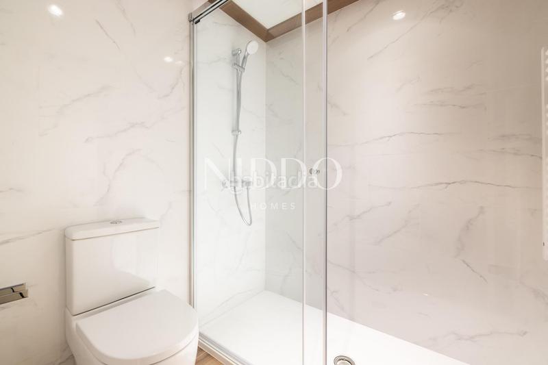 Foto 079a7214-2df7-4ce8-a375-f9cd7aa684b9. Rent semi detached house in carrer del poble amazic 67 in Sabadell