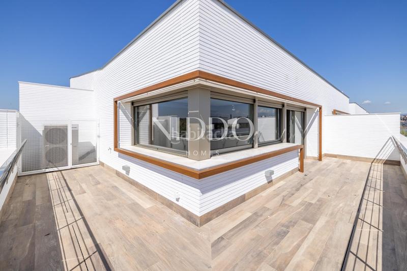 Foto 37345116-39af-42a0-856c-74645fab3a77. Rent semi detached house in carrer del poble amazic 67 in Sabadell