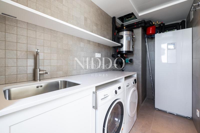 Foto 530db37e-b14e-4ffa-a680-073ef21ab74e. Rent semi detached house in carrer del poble amazic 67 in Sabadell