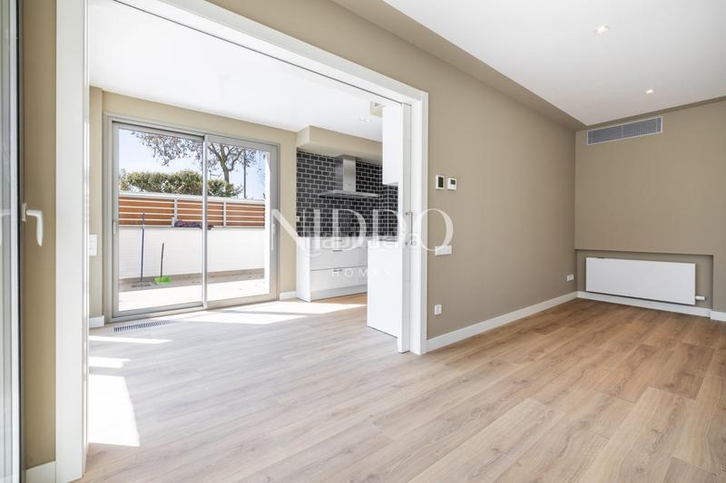 Foto 55ee4d58-c345-4d62-b781-cb65e94aae85. Rent semi detached house in carrer del poble amazic 67 in Sabadell