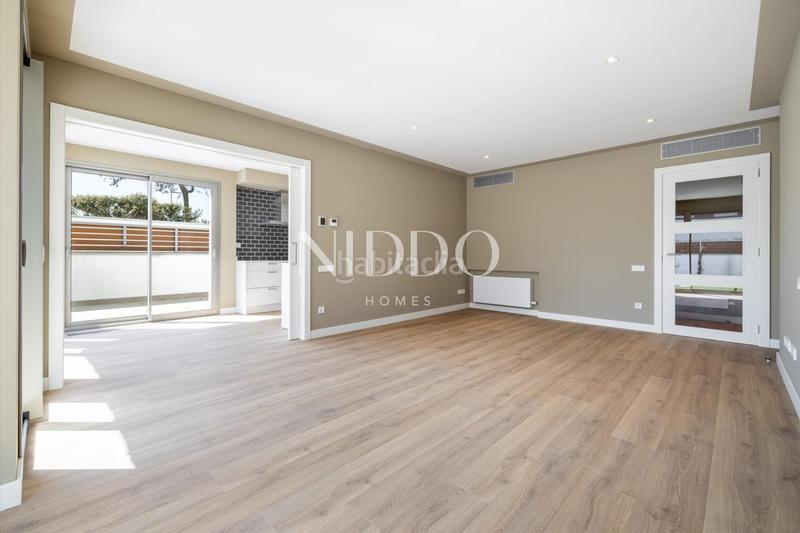 Foto 73a43e35-6680-4c89-ac31-56d99daab43c. Rent semi detached house in carrer del poble amazic 67 in Sabadell