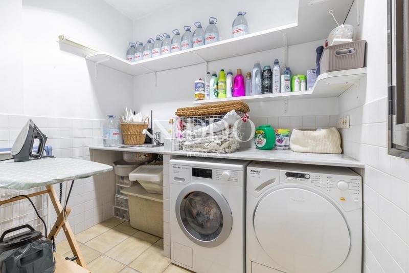 Foto 24e26def-7ef3-4247-8f52-ba9590ca7b7b. Erdgeschoss mit heizung parking pool in Arxiu Sant Cugat del Vallès