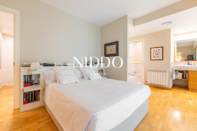 Foto 39e2afb9-a3dc-4853-9736-4abf9cc2950d. Erdgeschoss mit heizung parking pool in Arxiu Sant Cugat del Vallès